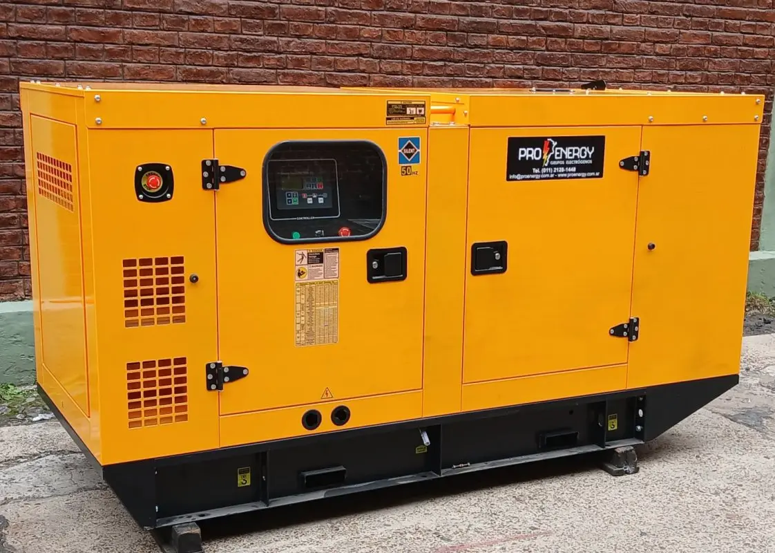 Grupo electrógeno New Holland 50 kVA diésel para edificios y consorcios