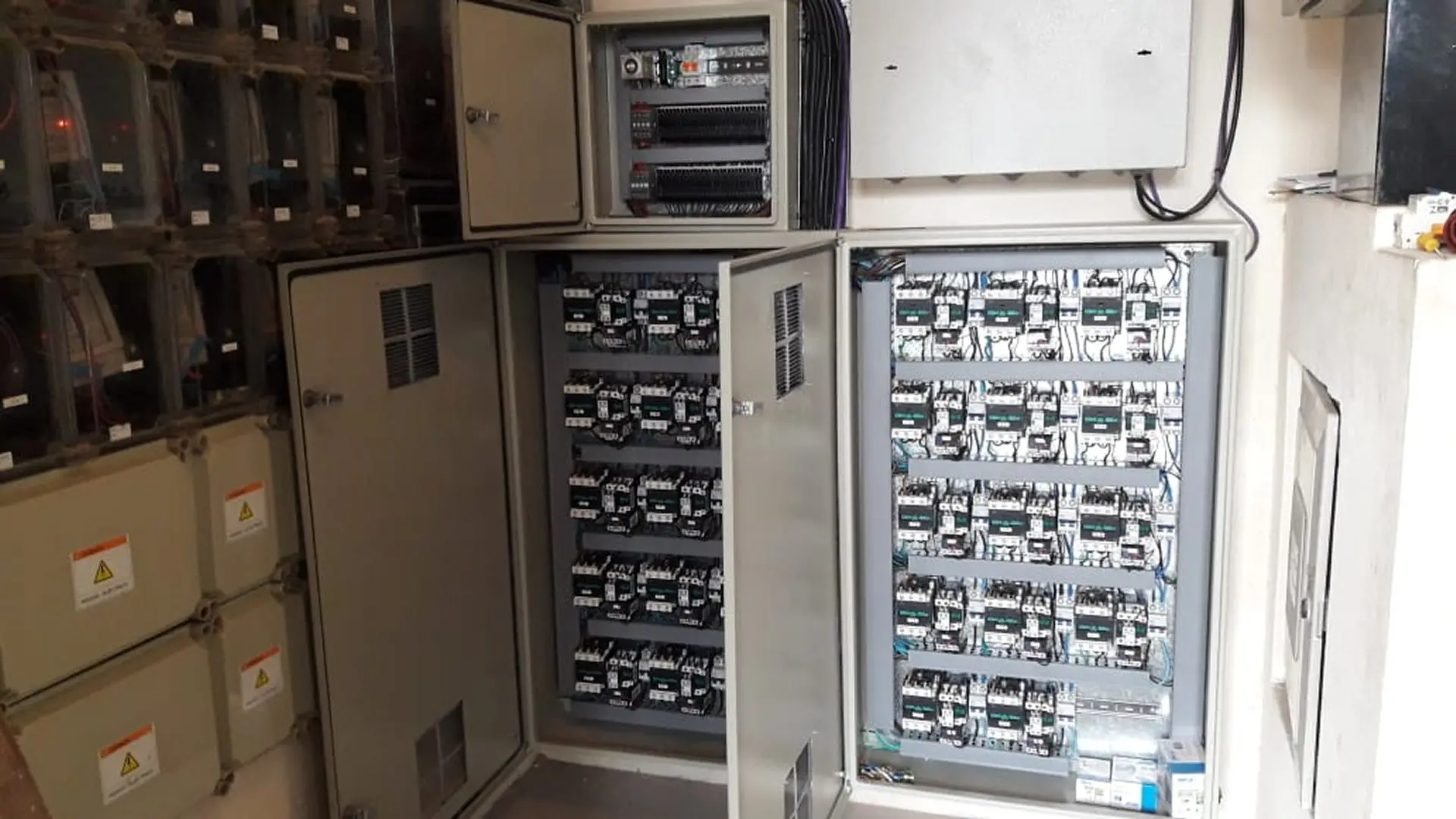 Tablero de transferencia automática para edificio con grupo electrógeno