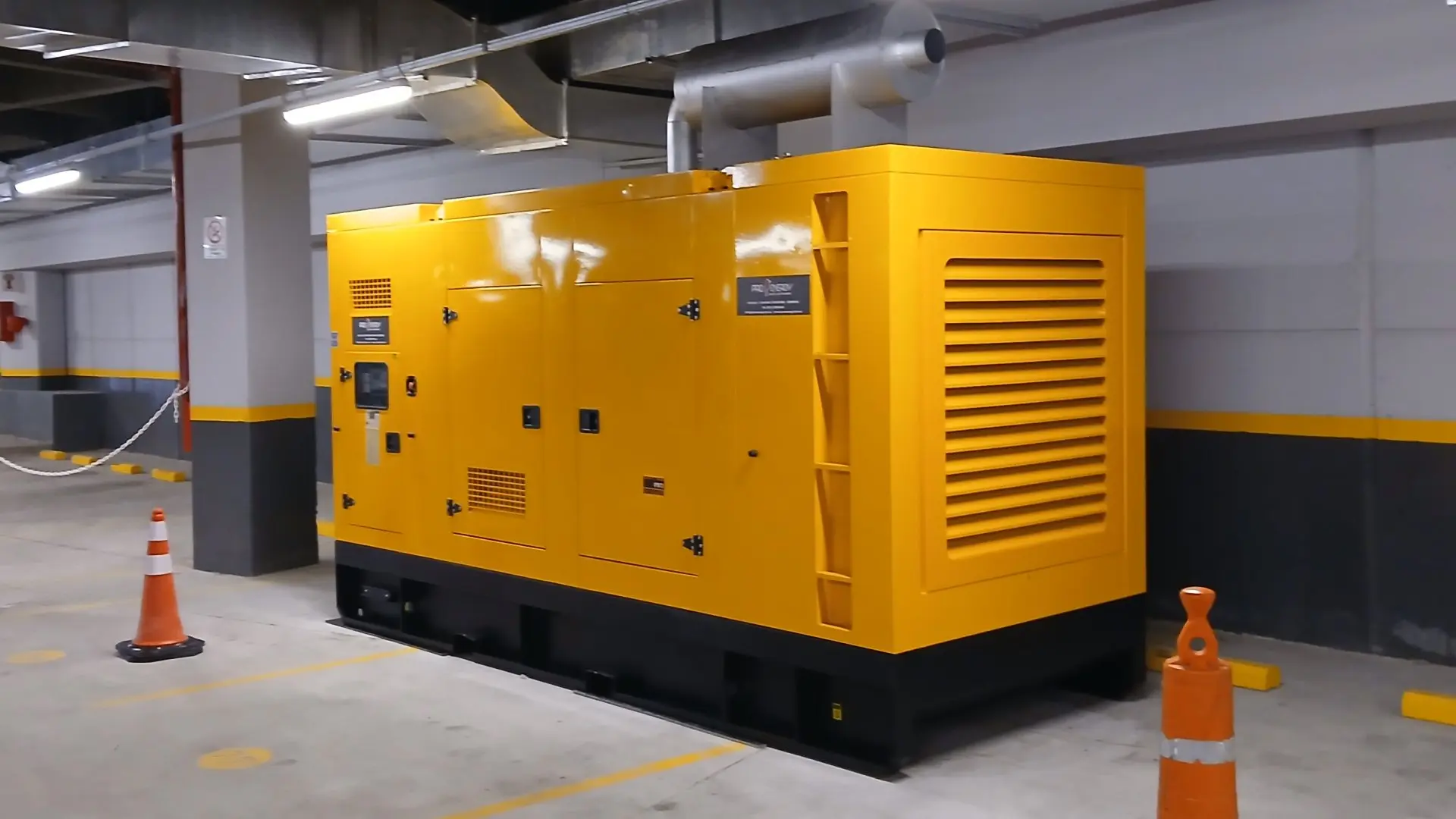 Grupo electrógeno Cummins 550 kVA para hospital