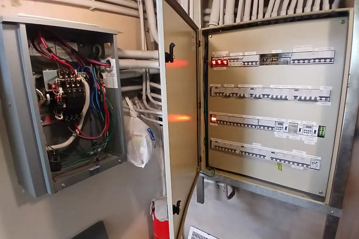 Tablero de transferencia automática para generador