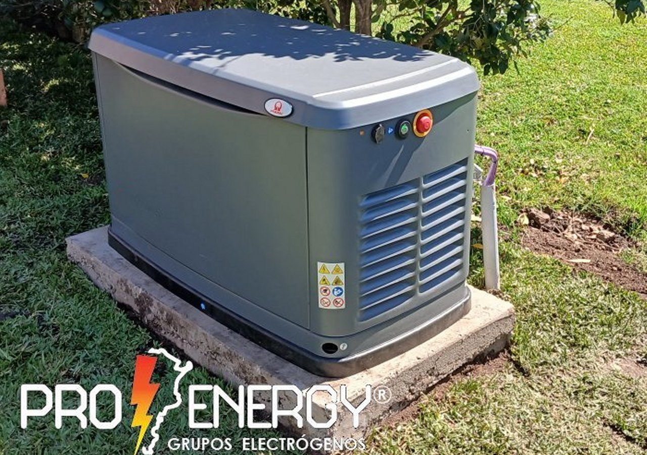 Generac 8 kVA a gas instalado en vivienda familiar de Pilar